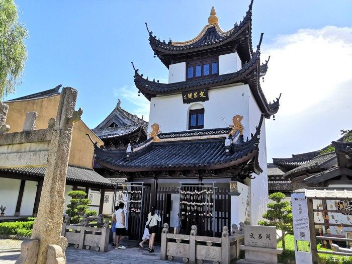 两会微访谈|海南省人大代表孙群力:“绿”向未来 以绿色发展助力海南经济社会高质量发展
